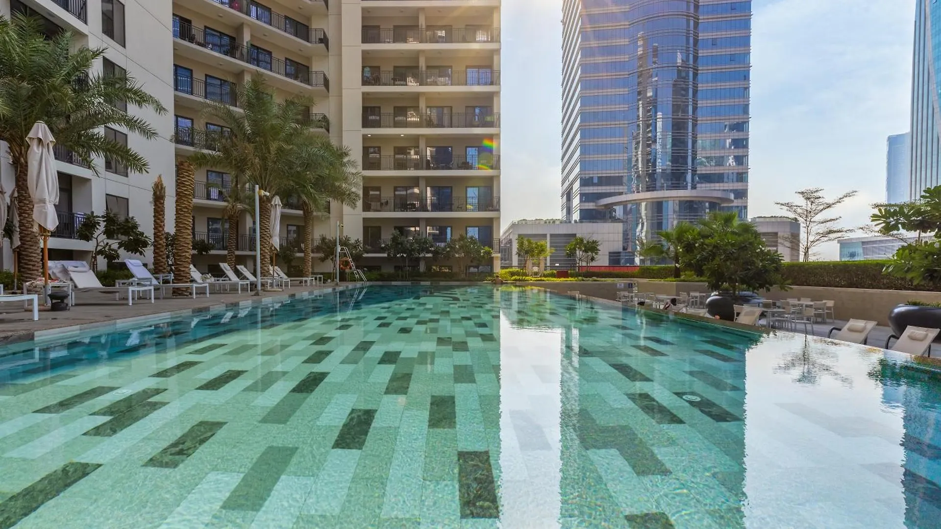 Layali - Elegant 1Br With Balcony & Canal Views Dubai