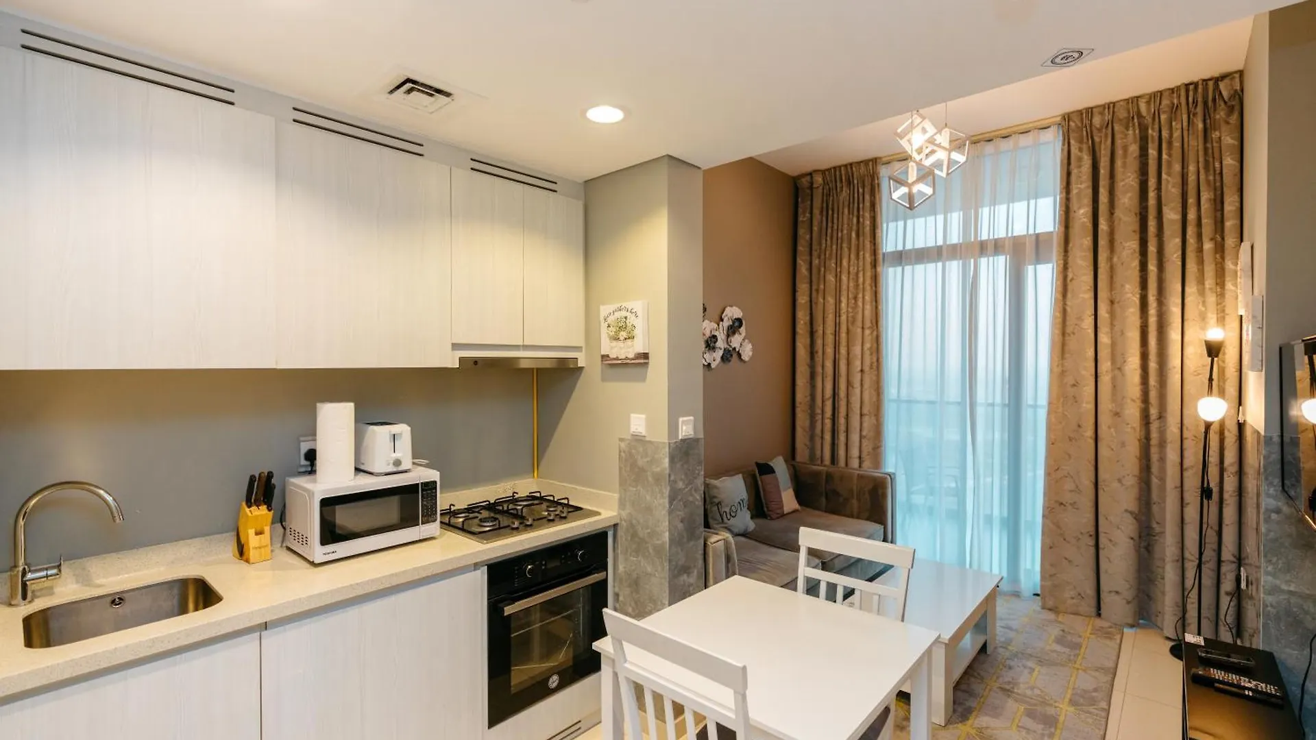 Apartment Layali - Elegant 1Br With Balcony & Canal Views Dubai United Arab Emirates