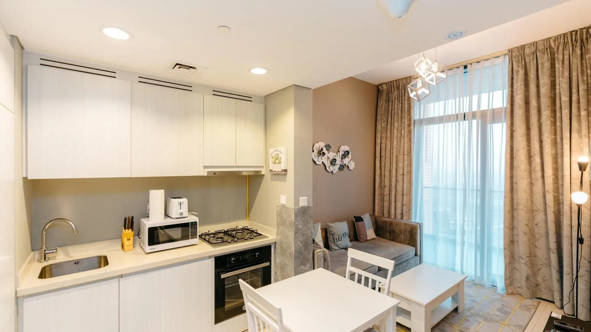 Apartment Layali - Elegant 1Br With Balcony & Canal Views Dubai