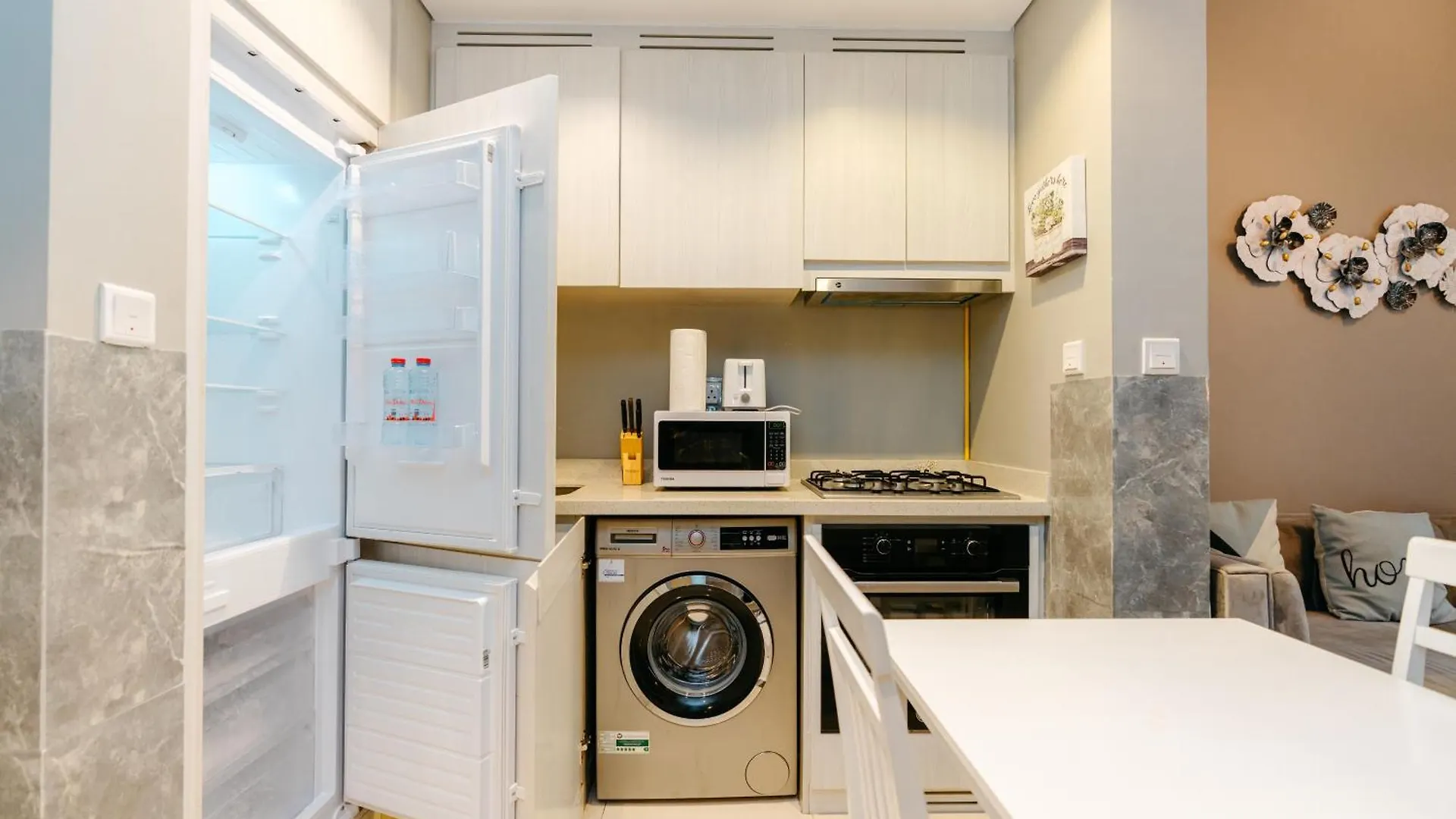 Layali - Elegant 1Br With Balcony & Canal Views Dubaj 0*,  Egyesült Arab Emírségek