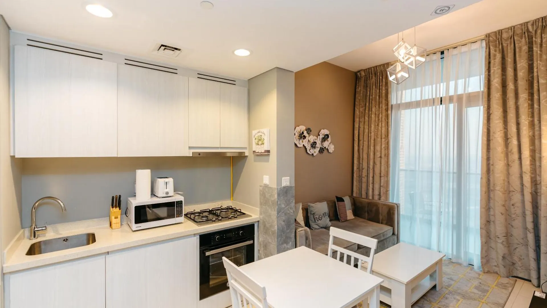 Layali - Elegant 1Br With Balcony & Canal Views Dubaj Egyesült Arab Emírségek